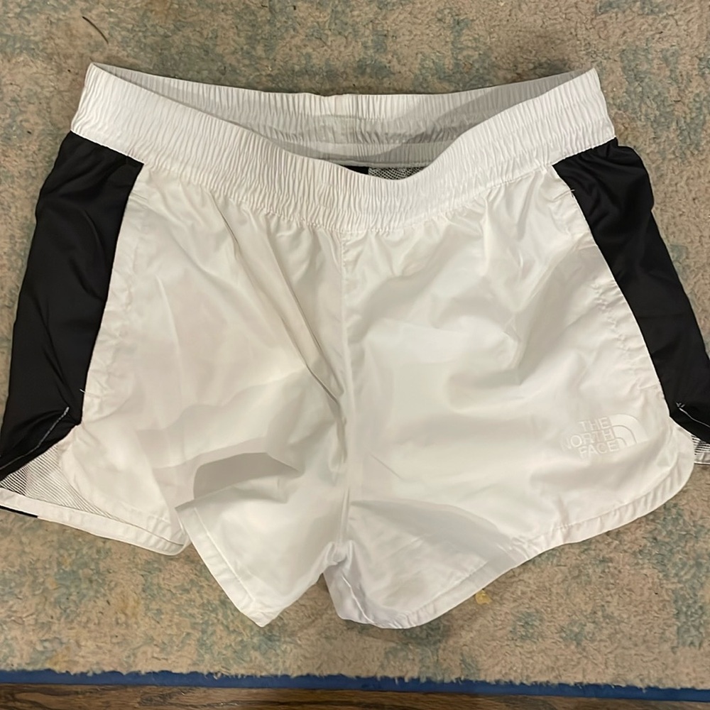 Brand new North Face running windwall Hydreniline shorts